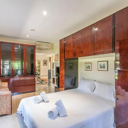 Villa Aroeira Sleeps 8 Pool Air Con Wifi *