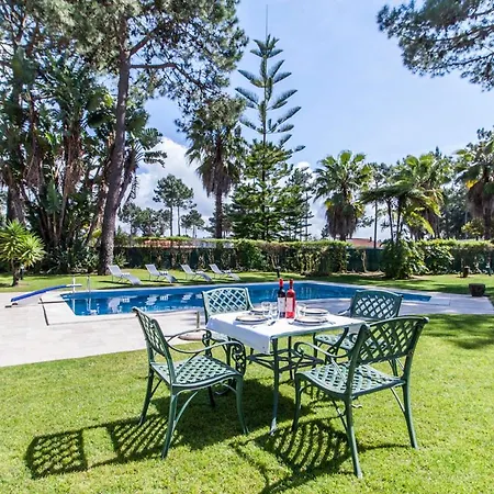 Aroeira Sleeps 8 Pool Air Con Wifi Villa