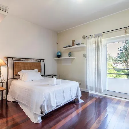 Aroeira Sleeps 8 Pool Air Con Wifi *